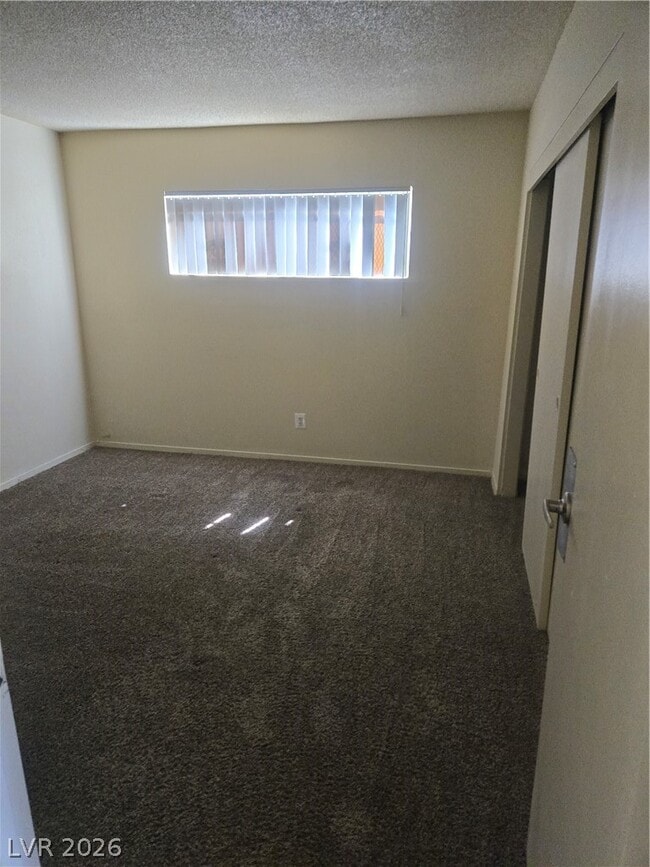 Building Photo - 1388 E Desert Inn Rd