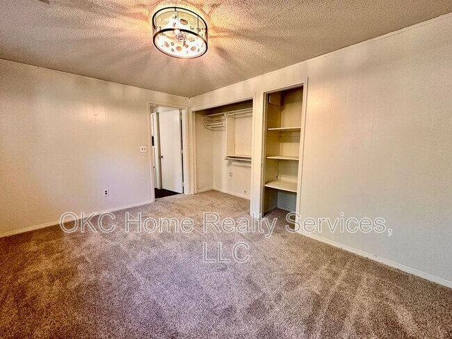 Building Photo - 9817 Grimsbey Ct