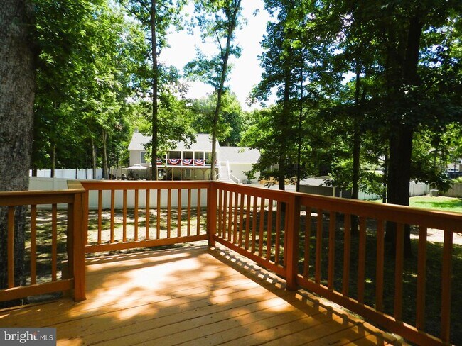 Building Photo - 10605 Holleybrooke Dr