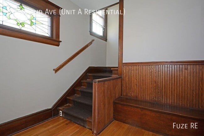 Building Photo - 814 Grand Ave