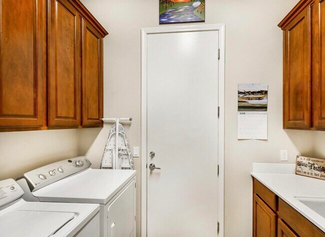 Building Photo - 81690 Avenida Alturas