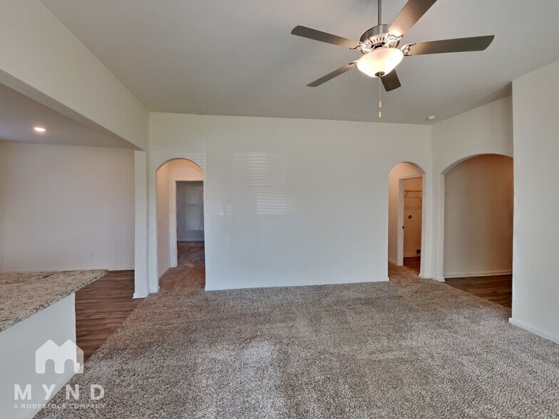 Building Photo - 421 Micah Ln