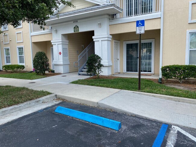 Building Photo - Beautiful 2 bedroom, 2 bathroom condo for ...