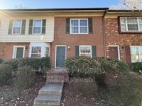 Building Photo - 5230 King's Wood Ln