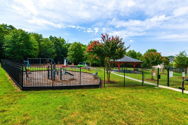 Building Photo - 1401 Deep Gorge Ct
