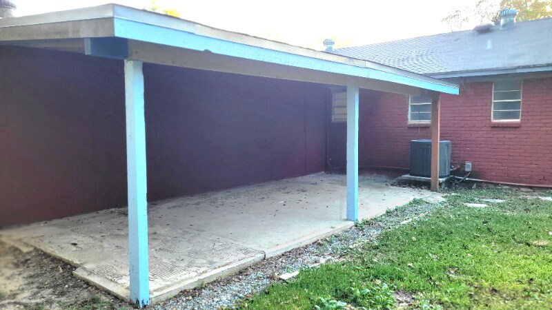 Building Photo - 2100 Hill Top Ct