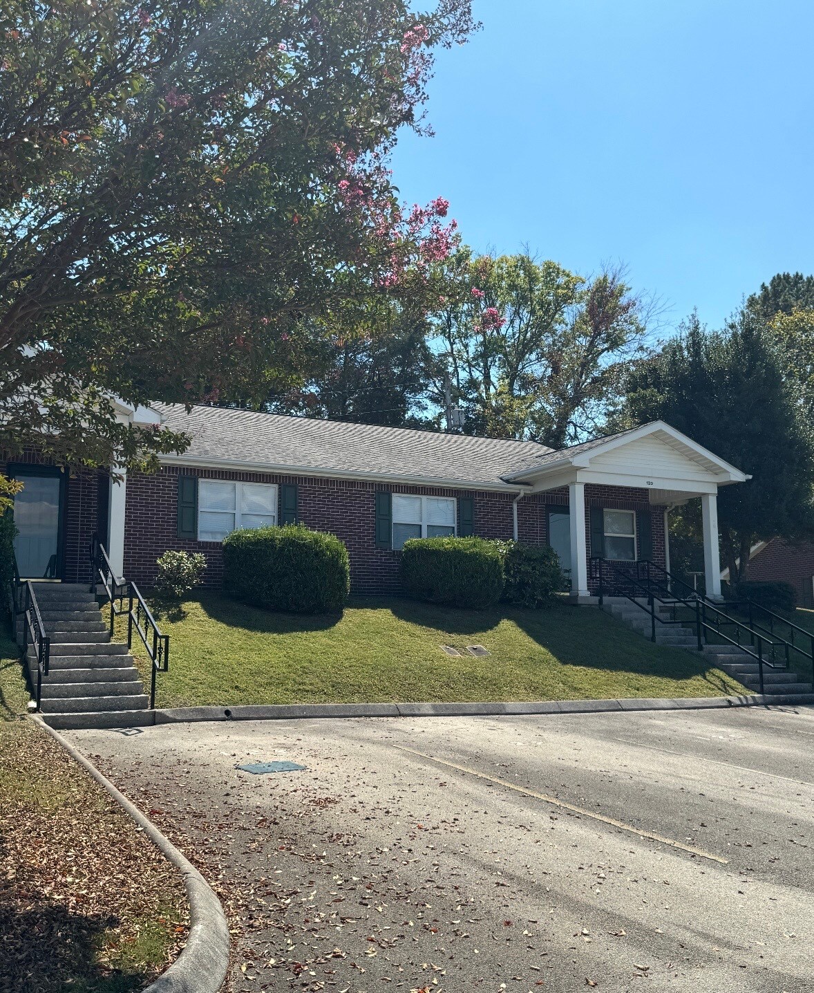 Building Photo - 132 Hackberry Way