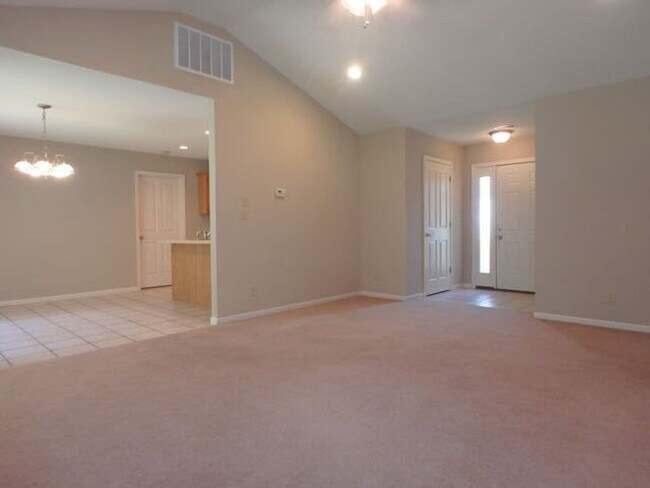 Building Photo - 2303 Silver Leaf Ct