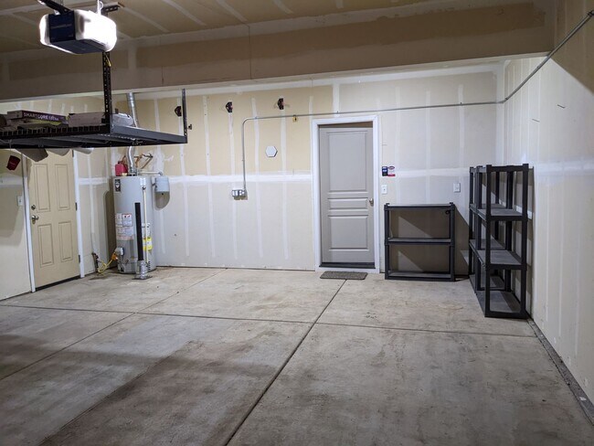 Building Photo - 62851 NE Kinley Ln