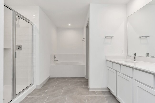 Building Photo - 1111 Pk Crst Dr