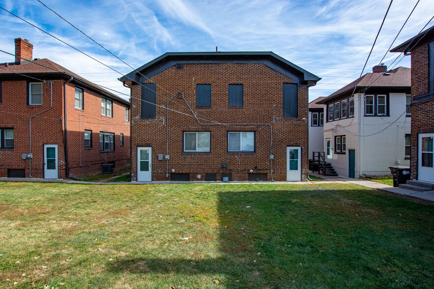 Building Photo - 106 N 38th St