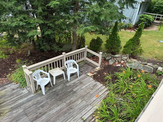 Building Photo - Peaceful Waterfront Living: 2-Story Home on River Road with Ample Outdoor Storage & Water Extras!