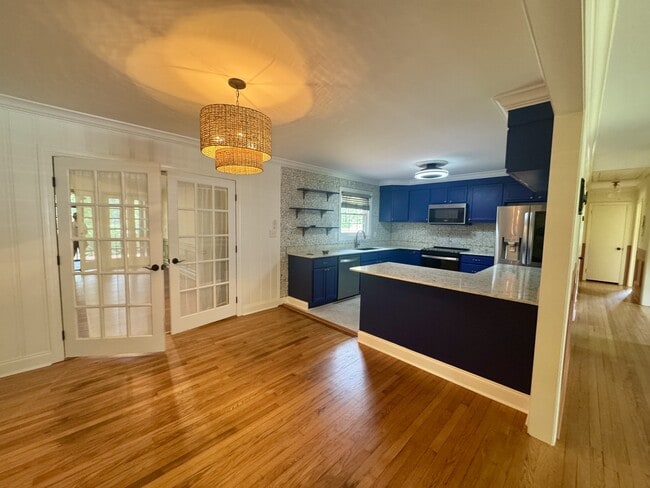 Building Photo - 774 Creekside Dr