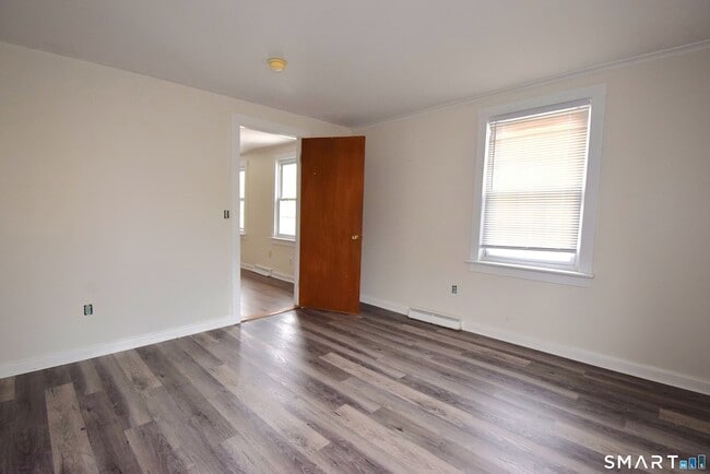 Building Photo - 1129 CT-169