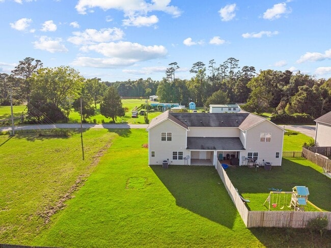 Building Photo - 216 Smallwood Rd