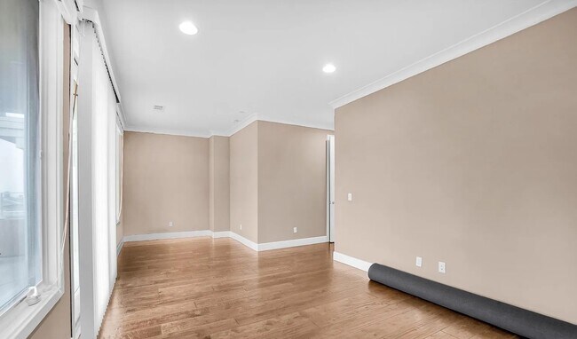 Primary bedroom with nook - 138 Summit Way