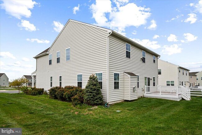 Building Photo - 712 Wallasey Dr
