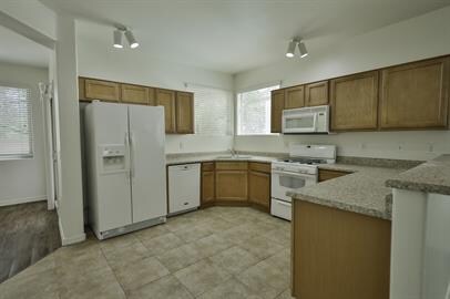 Building Photo - Rancho Sahuarita