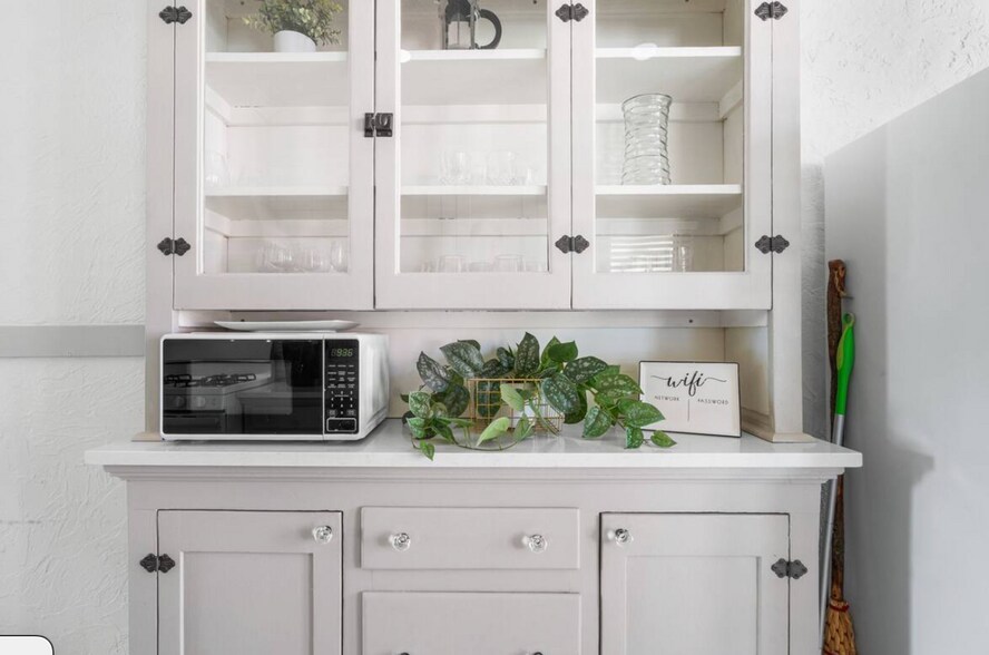 Building Photo - 311 N 3rd Ave