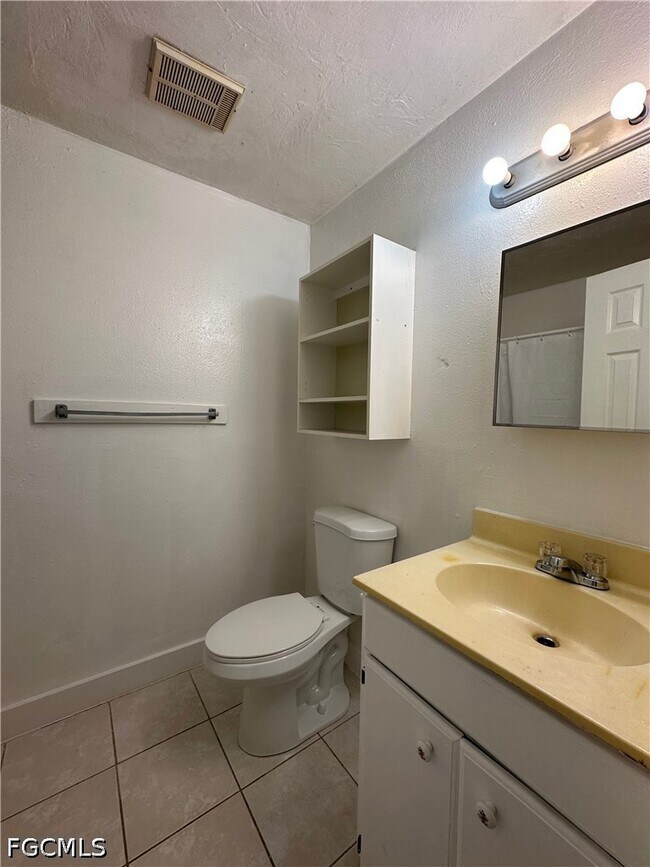 Building Photo - 4425 Ruthann Ct