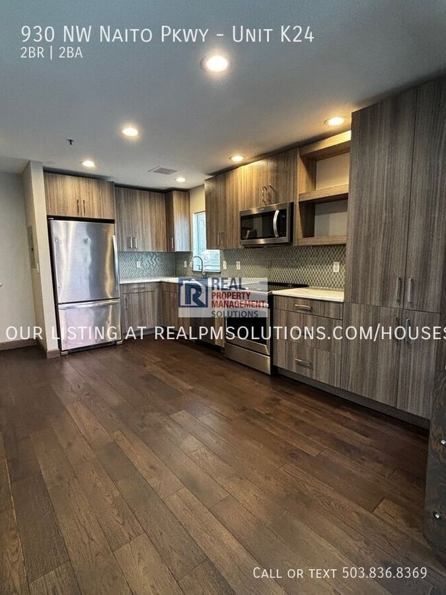 Building Photo - 930 NW Naito Pkwy