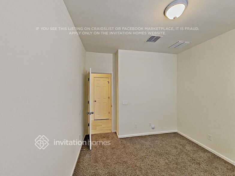 Building Photo - 3836 E Narrowleaf Dr