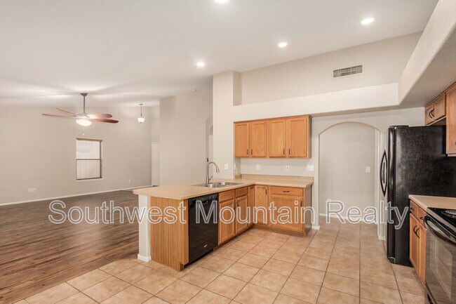 Building Photo - 29628 N Candlewood Dr