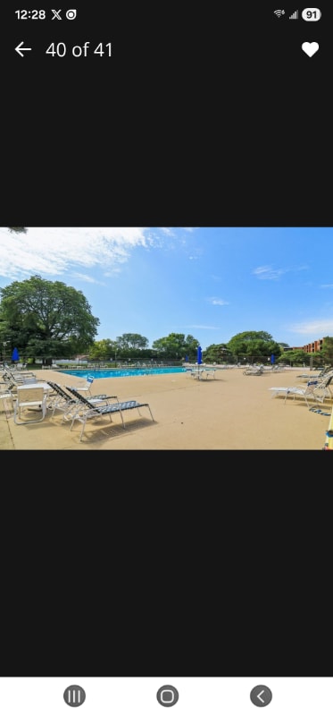 Building Photo - 1405 E Central Rd