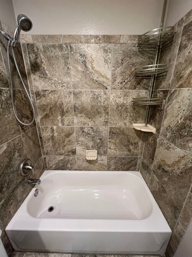 Building Photo - 2262 Foster Dr