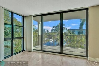Building Photo - 1201 River Reach Dr