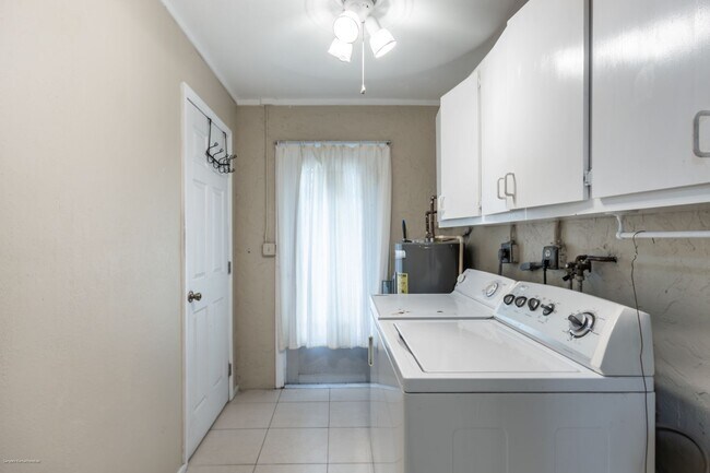 Building Photo - ANNUAL RENTAL- CENTRAL LOCATION