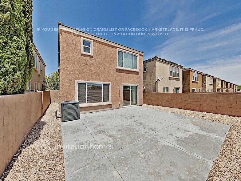 Building Photo - 8019 Torremolinos Ave