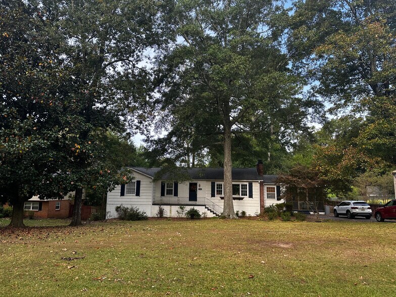 Building Photo - 1334 Columbia Dr