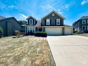 Building Photo - Four Bedroom Olathe Home in a Quiet Neighb...