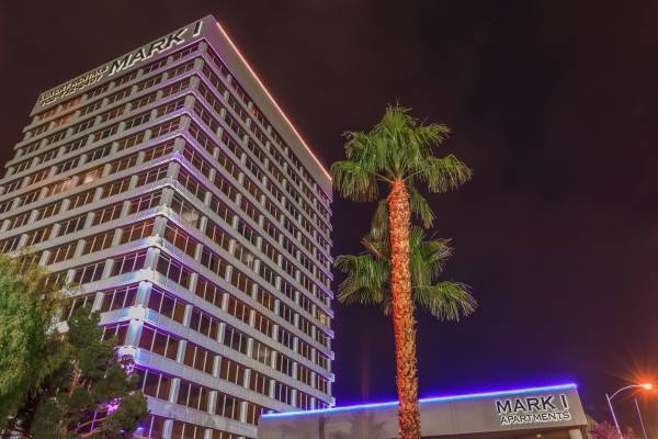 Primary Photo - 1020 E Desert Inn Rd