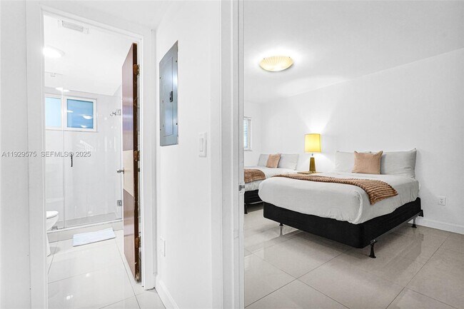 Building Photo - 1035 94th St