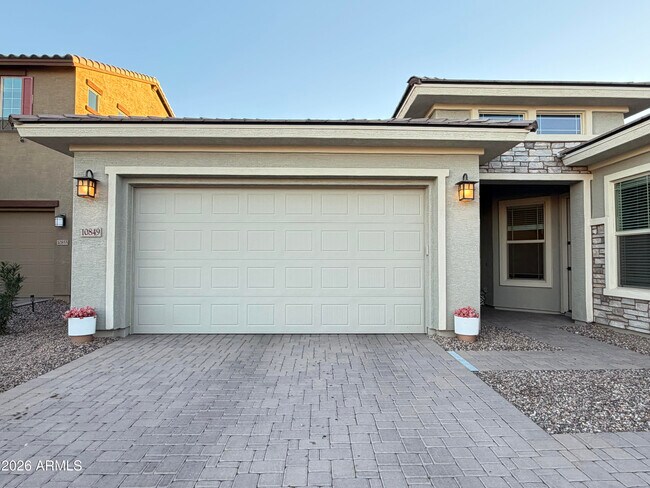 Building Photo - 10849 E Thunderbolt Ave