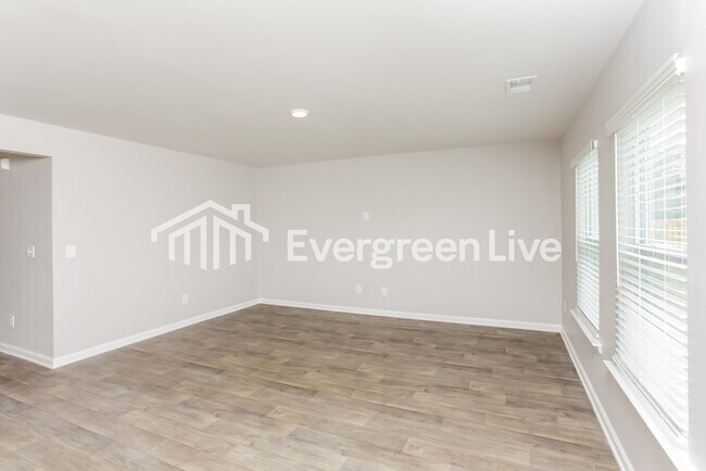 Building Photo - Coming Soon!