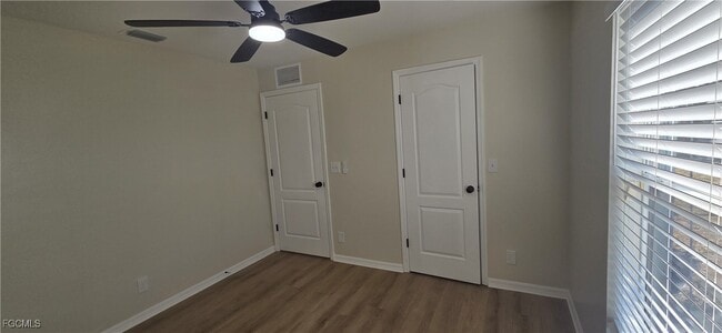 Building Photo - 1214 NE 18th Pl