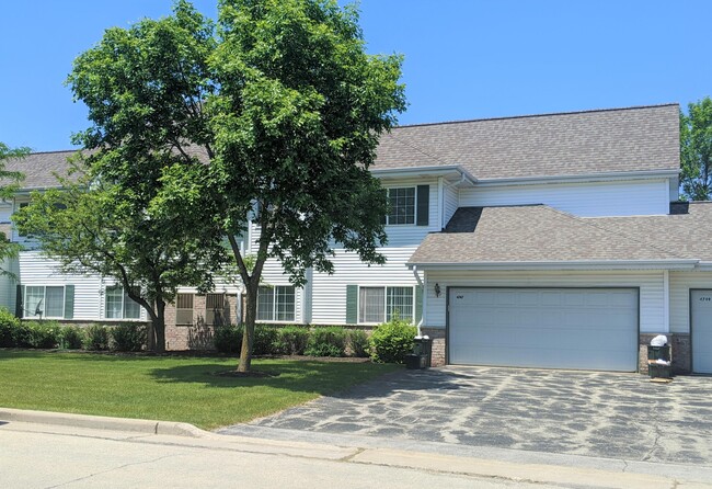 Building Photo - 4747 S Forest Point Blvd