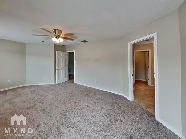 Building Photo - 4852 Barchetta Dr