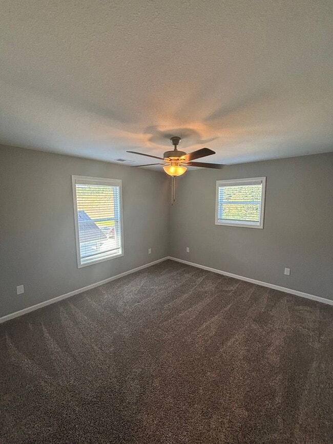Building Photo - Beautiful 3BR/2BA Home in Peaceful Sevierv...