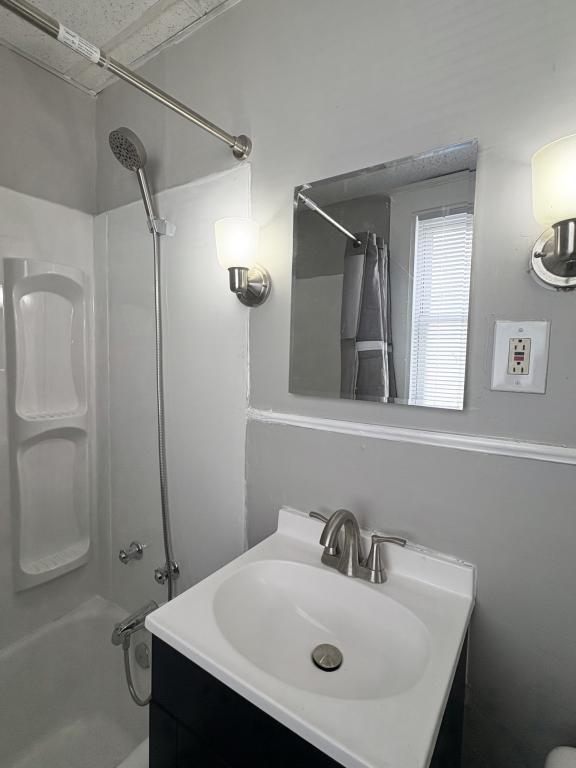 Building Photo - 117 Pierce St