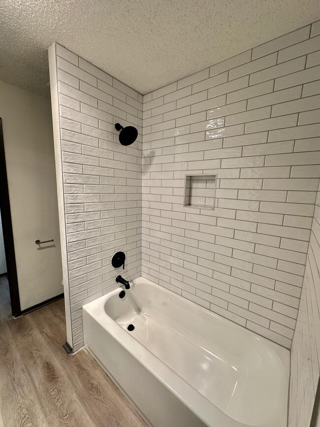 Building Photo - 7410 Avenue W