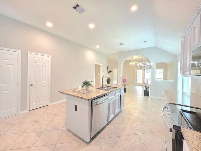 Building Photo - 17602 Haywood Oaks Dr