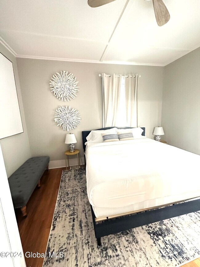 Building Photo - 163 Lake Ave