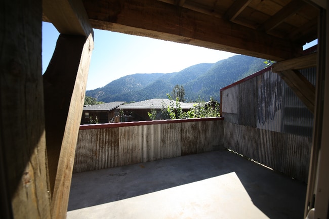 Building Photo - 751 Sun Pillar Loop