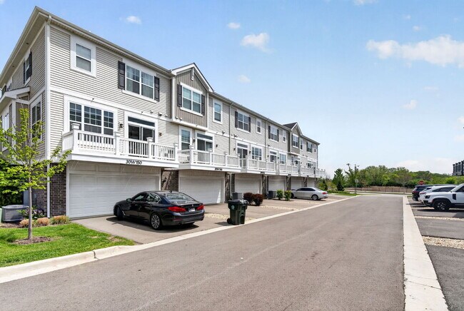 Building Photo - 30W142 Wheeler Cir