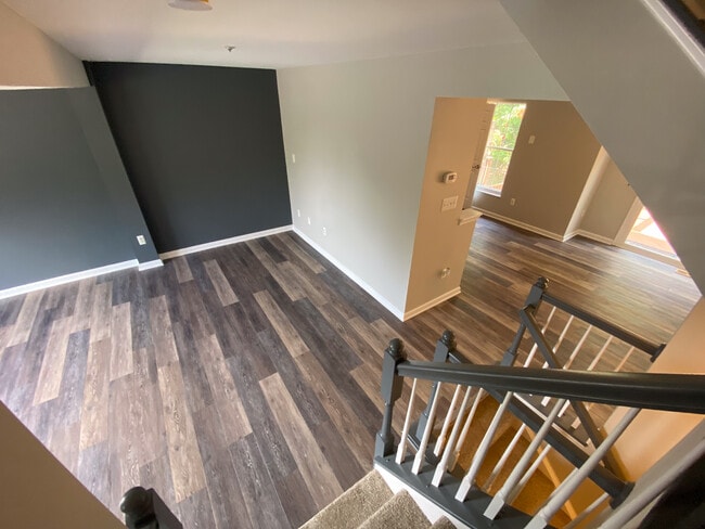 Building Photo - 754 Pine Drift Dr