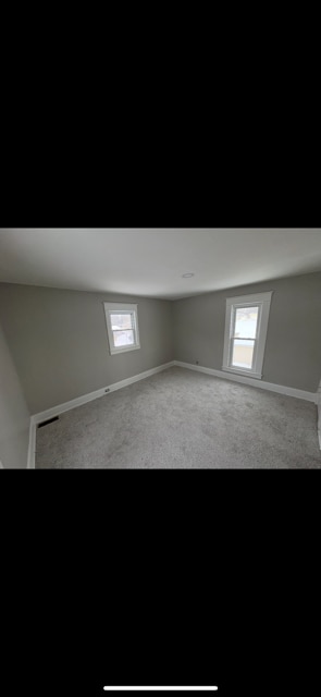 Building Photo - 605 E Pleasant St